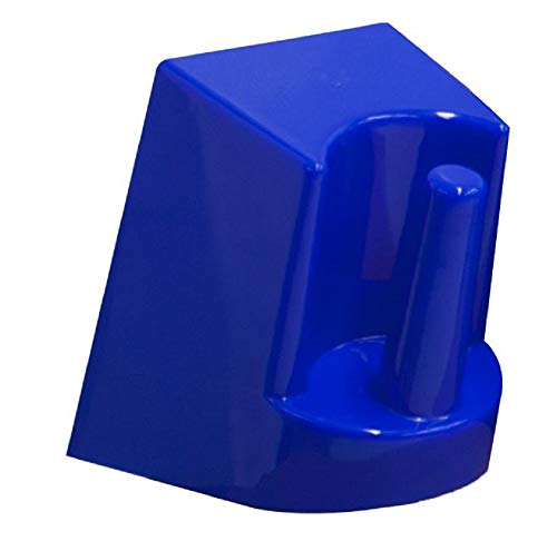 Showman 2 Quart Royal Blue Durable Plastic Liquid Or Dry Product Grain Pellet Supplement Feed Scoop