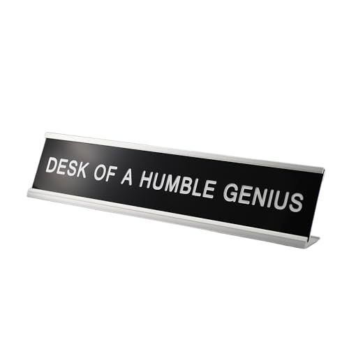 Toplusesse Desk of A Humble Genius Silver Funny Novelty Desk Signs for Office Nameplate Office Decor Desk Plaque Men Women Gift