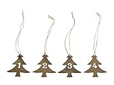 Adventszahlen an den Adventskerzen oder kleinen Päckchen am Adventskalender