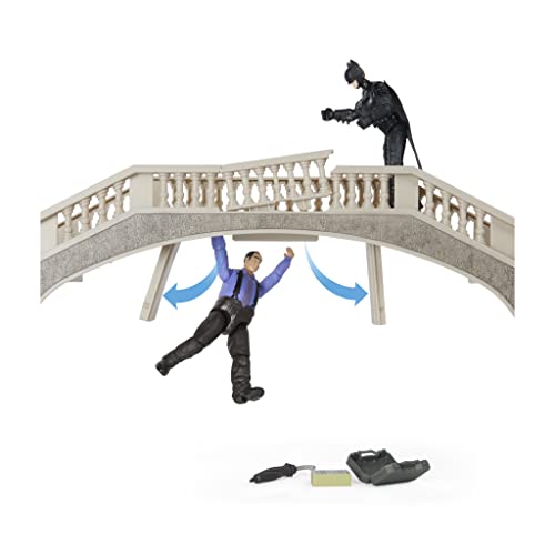 DC Comics, Batman Batcave with Exclusive Batman Figures, Penguin and Batcycle, Collector's Toy from the Batman Film for Boys from 3 Years