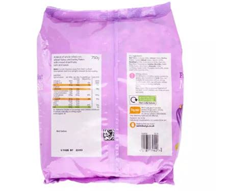 Sainsbury's Muesli Fruit and Nut 750g - A blend of whole rolled oats, wheat flakes and barley flakes with mixed dried fruits, nuts and seeds(not live seed). miniatura 2