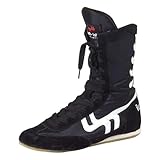 Tige en mesh extrêmement respirante et tissu en cuir synthétique, léger et confortable, améliorant la performance et l'ajustement.