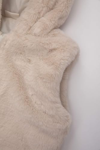 DeFacto Kız Bebek Kapüşonlu Pelüş Yelek - Görsel 3