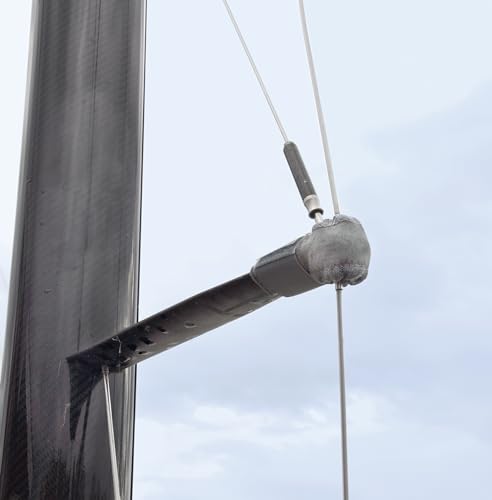 Spreader Boot in Leather for Sailboats | UV Protected Leather Spreader Boot with Velcro Hook and Loop Fastener | Rapid & Easy to Set up2