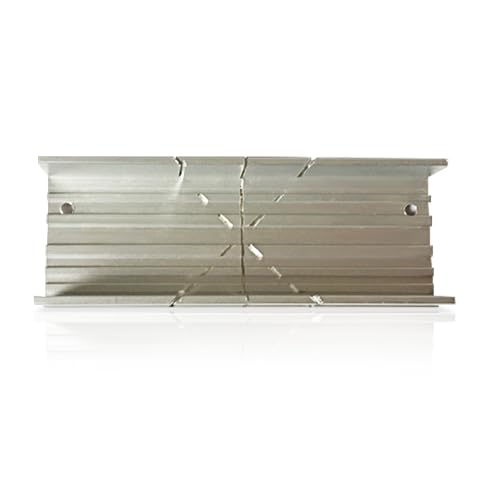 TRACOMPAN - Caja de inglete de aluminio de 135 mm, herramienta de inglete de 3 ángulos de corte con compatibilidad de sierra manual, bloque de inglete de metal duradero para carpintería, bricolaje y