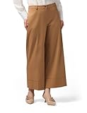 Pantaloni palazzo realizzati in raso misto cotone, chiusura con bottone e zip, tasche laterali inserite nei fianchi, maxi risvolto sul fondo.