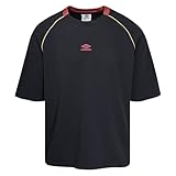 Marque emblématique Umbro : orné du logo Umbro classique pour un style sportif et athlétique.