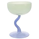 Coupe à dessert sur pied – avec sa couleur élégante et sa forme attrayante, elle sublimera toute table