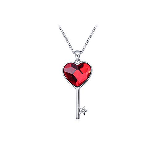 Collier clé en argent 925 : le cadeau d'amour idéal pour femme mûre