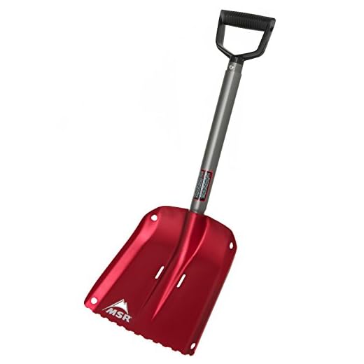 Durable MSR D-Handle Snow Shovel