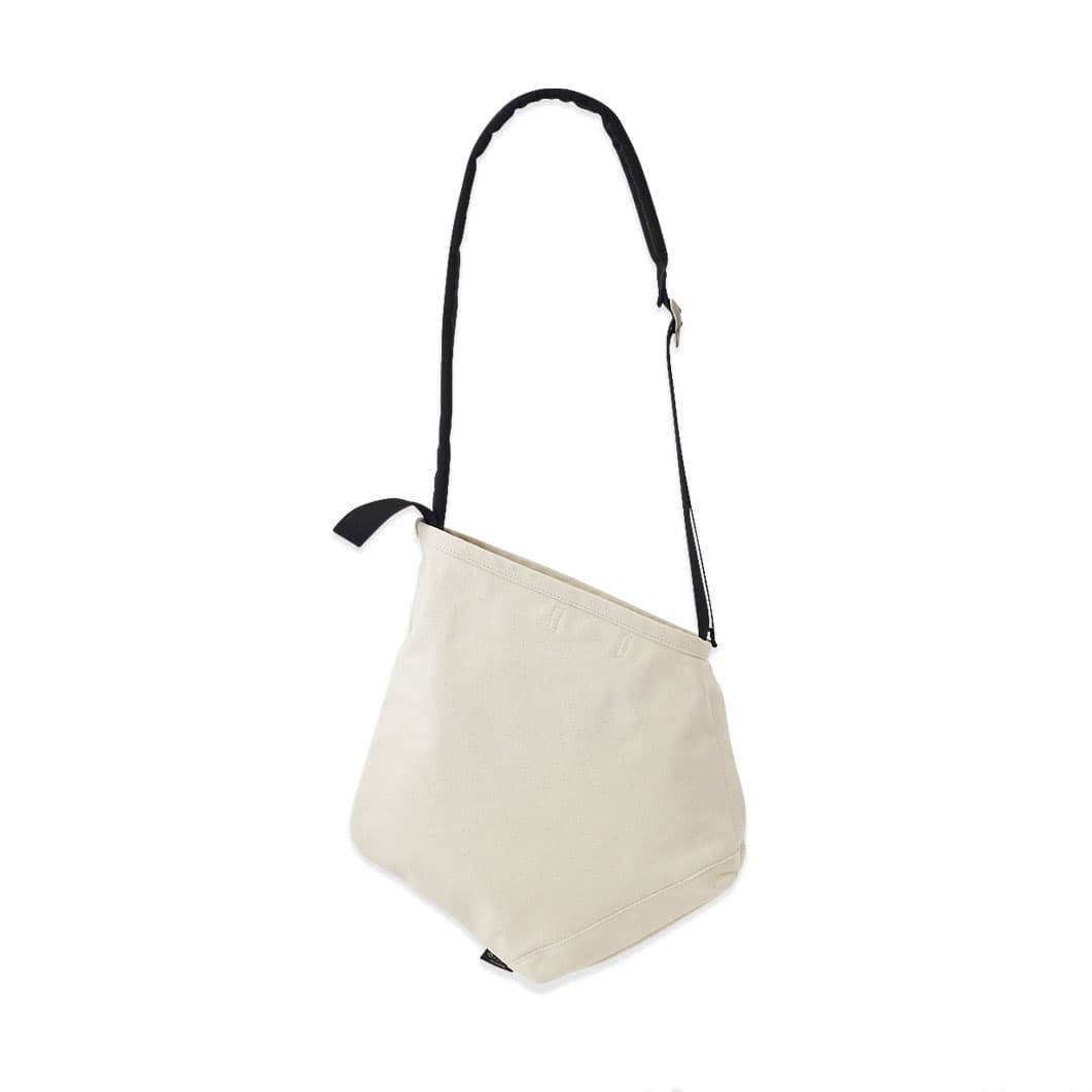 Amazon.co.jp: ruck－tote アイボリー スモール : ファッション