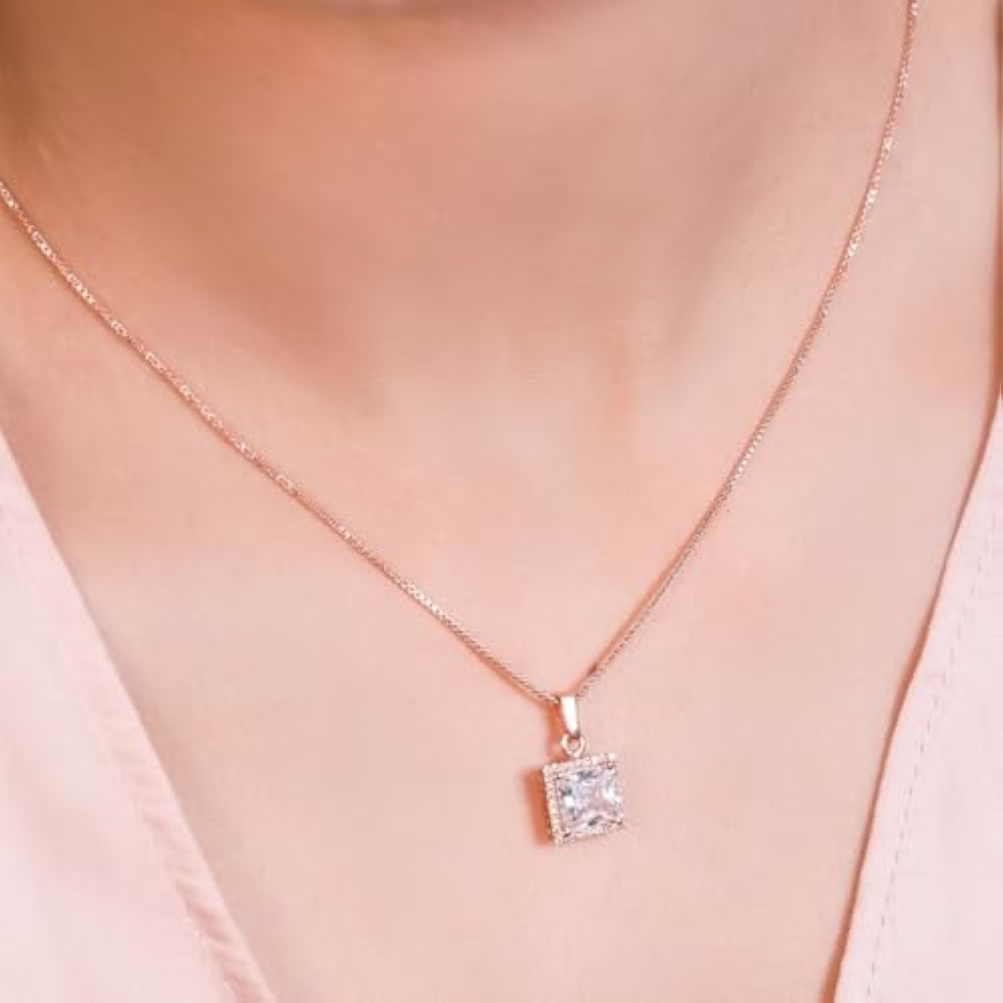 925 Sterling Silver Solitaire Halo Cubic Zirconia Pendant Necklace