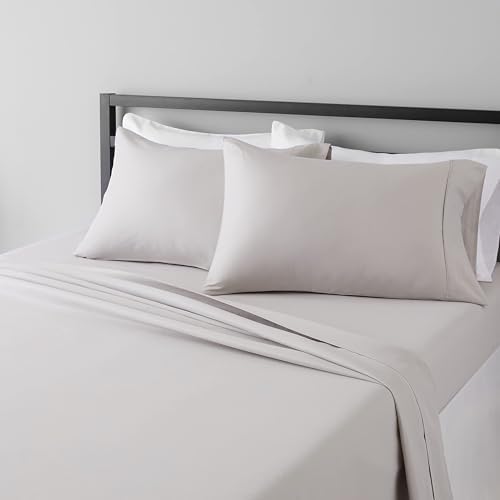 Amazon.com: Amazon Basics Lightweight Super Soft Easy Care Microfiber ...