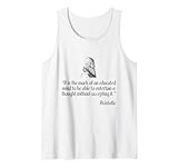 Citation d'Aristote le philosophe grec antique sur l'éducation ; c'est la marque d'un esprit éduqué de pouvoir divertir une pensée sans l'accepter. C'est un excellent t-shirt pour les étudiants et les enseignants de philosophie. Cliquez sur notre nom de marque pour des designs similaires.