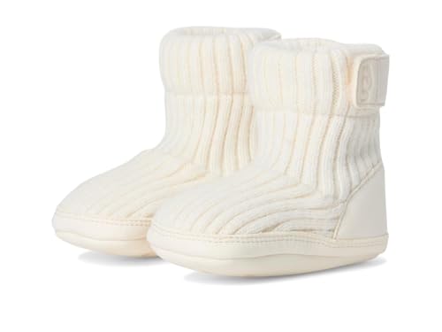 Image of UGG Baby Skylar Beanie Gift Set Slipper