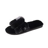 🌞🌞🌞Rutschfeste Sohle - Die strapazierfähige und leichte Außensohle bietet rutschfeste Traktion und Vielseitigkeit im Innen- und Außenbereich. Daher können Sie sie im Wohn- oder Schlafzimmer zu Hause tragen. Sie können auch aus dem Haus gehen, die Morgenzeitung holen oder im Garten Ihren Briefkasten checken, ohne die Schuhe zu wechseln, und Slipper für Outdoor-Sportarten wie Spazierengehen, Angeln oder Gassigehen mit Ihrem Hund tragen.