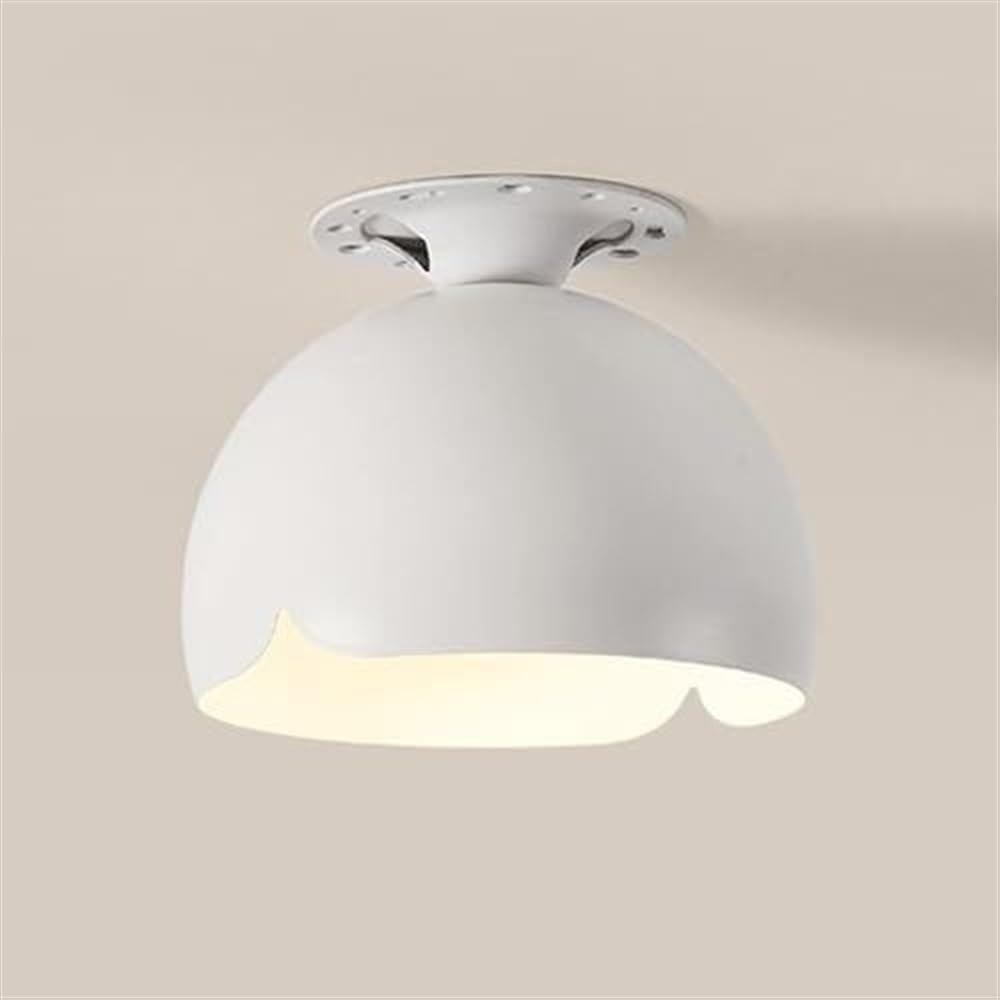 Plafonnier de couloir minimaliste en métal blanc avec fixation encastrée pour salon
