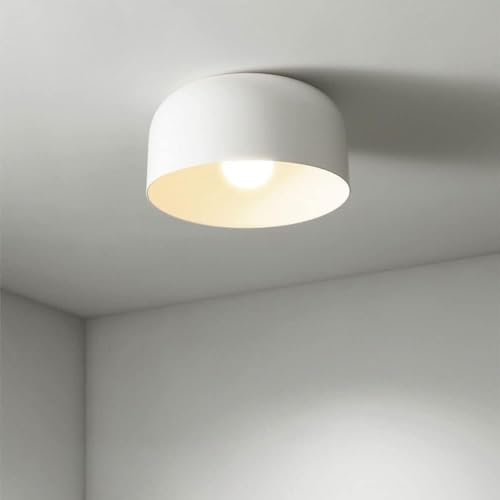 Plafonnier postmoderne pour une ambiance chaleureuse dans la chambre