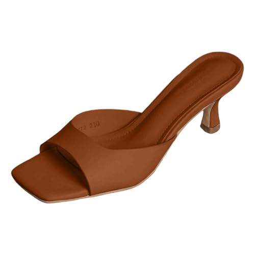 Mulas de tacón fino de diseño minimalista con brida grande y elegante punta cuadrada
