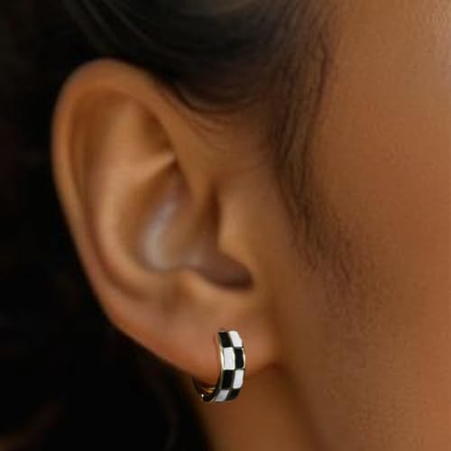 Checkered Hoop Earrings for Women, Black White Checker Small Hoop Earrings Plated with 16K Gold for Women2