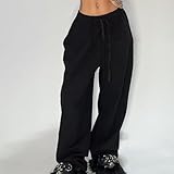 Style streetwear vintage tendance : le ton gris uni intemporel allie charme vintage et esthétique sportive moderne, créant un drapé flatteur qui complète différents types de corps et élève votre garde-robe.