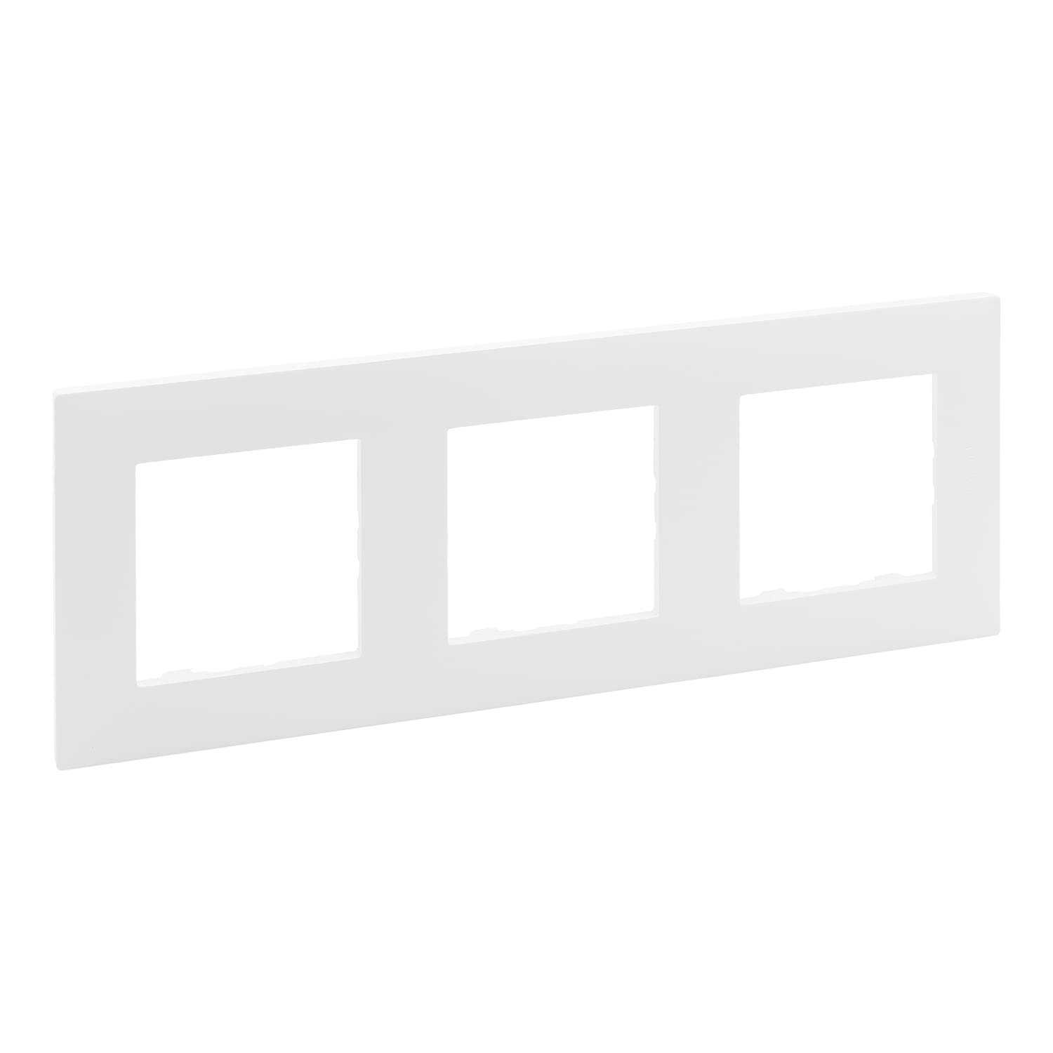 Marco 3 elementos Legrand 864173 serie Niloe Step Blanco Mate