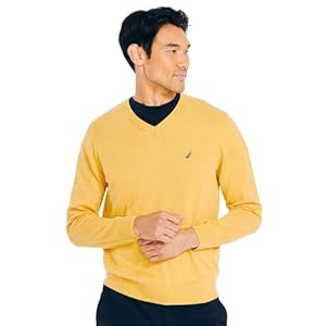 Nautica Mens Classic Fit Soft Lightweight Jersey V-Neck Sweater