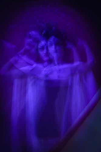 Synchronicity Moments: When Life Feels Like It&rsquo;s Sending You Signs