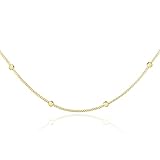 Die elegante Kette ist nickelfrei, aus echtem 925 Silber gefertigt und mit feinem 14 Karat Gelbgold vergoldet. Sie wird in einer kleinen, edlen Mary & Jules Geschenkbox versendet.