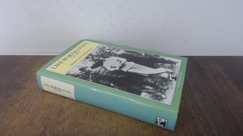 Preisvergleich Produktbild Life Worth Living (Cricket Library S.)