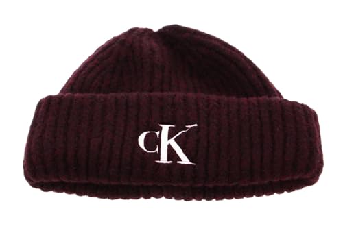 Bonnet Calvin Klein en laine rose framboise idéal pour vos sorties d'hiver