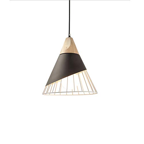 Chandelier black lampshades pour tamiser une lumière trop vive