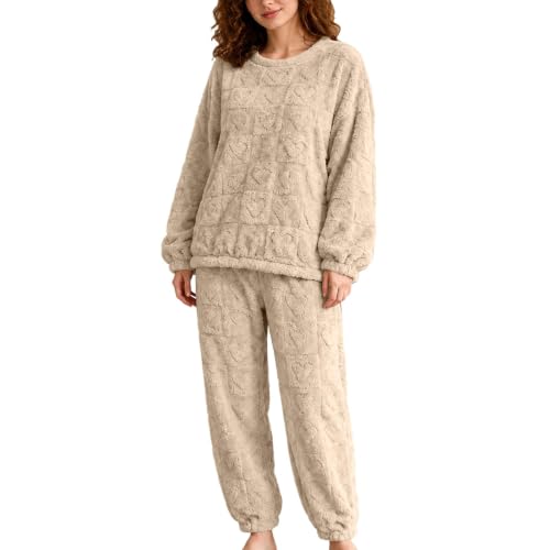 Piuwrlz Women's Heart Pattern Fleece Pajama Set - image 8