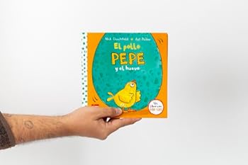 Charlie Chick Finds an Egg