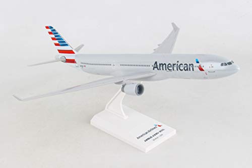 Daron Skymarks American Airlines A330-300 1/200 SKR872