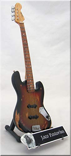 JACO PASTORIUS Guitare Miniature avec médiator JAZZ - Les Beatles, Paul McCartney, John Lennon, RIngo Starr, George Harrison JACO PASTORIUS Guitare Miniature avec médiator JAZZ