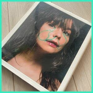 Amazon.co.jp: 人気洋書Bjork ビョークアーカイブ本MM PARISイネズ