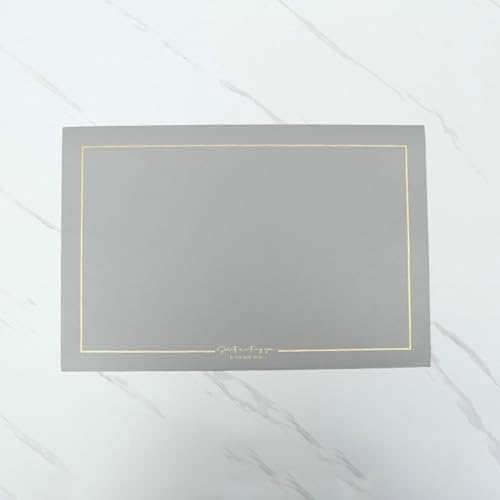 Set de table en cuir bleu foncé chic et résistant pour repas de fête