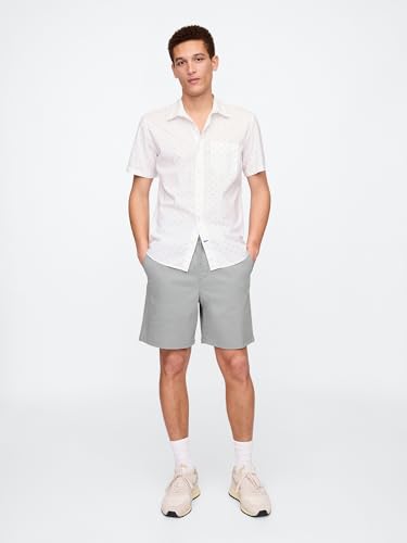 Image of Gap Men Solid Regular Fit Mid Rise Shorts