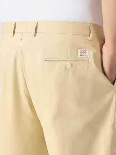 Image of Urbano Plus Men's Loose Mid Rise Baggy Fit Solid Chino Trousers Non-Stretchable