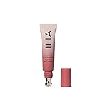 Se seca a un acabado mate natural en los labios. Elige tu nivel de color marcando la intensidad con unos pocos botes o mezclándote para una suave haze de color.