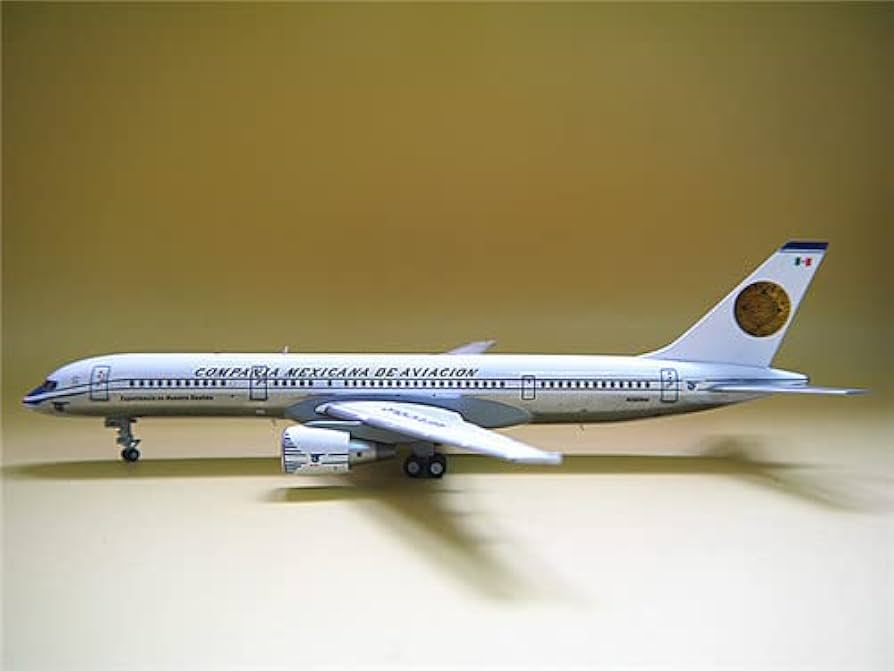 Gemini 1/200 B757-200 Mexicana 80周年記念 Amazon.com: GeminiJets COMPANIA Mexicana DE AVIACION