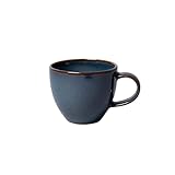 JEDE TASSE EIN UNIKAT: Die spezielle Reaktivglasur sorgt für unterschiedliche Farbnuancen, die jedes Teil der Crafted-Kollektion zu einem echten Einzelstück machen.
