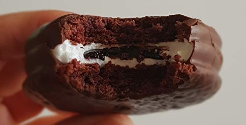 Orion Chocopie Happy Berry Chocolat 오리온 초코파이 해피베리쇼콜라 2020 Holiday Limited Edition from South Korea
