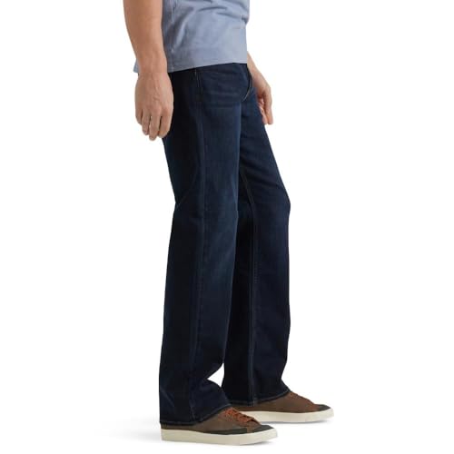 Image of Wrangler Men's Relaxed Fit Boot Cut Jean