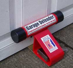 PJB Garage Defender Rosso Con Il Lucchetto