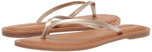 Image of Amazon Essentials Women's Thong Sandal
