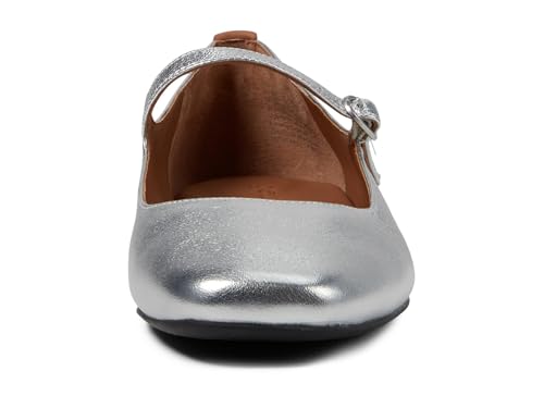 Image of Gentle Souls by Kenneth Cole Women's Wynona