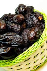 Image of Berries And Nuts Premium Jumbo Size Kalmi Dates | Safavi Dates | 500 Grams
