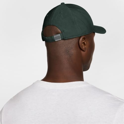 Image of Dri-FIT Club Structured Metal Logo Cap